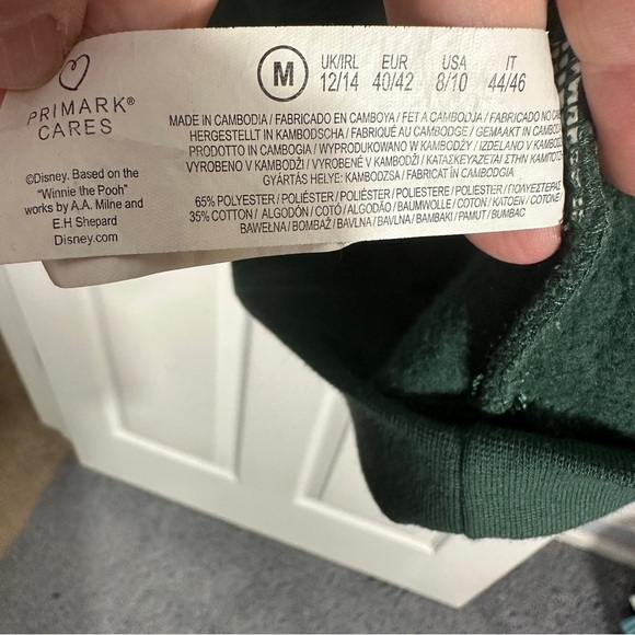 Disney Winnie the Pooh hoodie by Primark UK, size M, Christmas - Picture 7 of 10